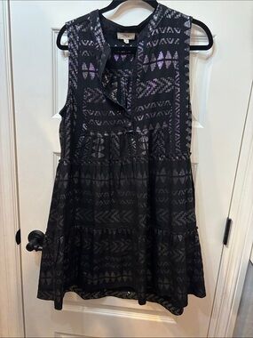 Black Sleeveless Tiered Tunic Dress with Purple Geometric Print